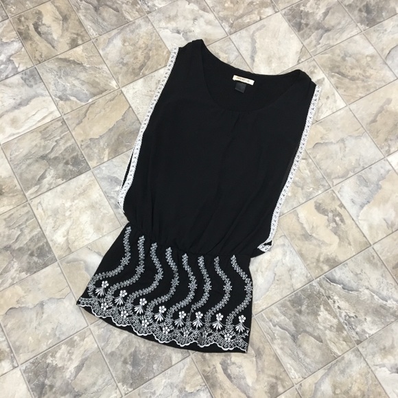 ARDEN B Top - Picture 6 of 8